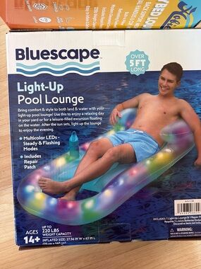 Light-Up Pool Lounge - Multicolor